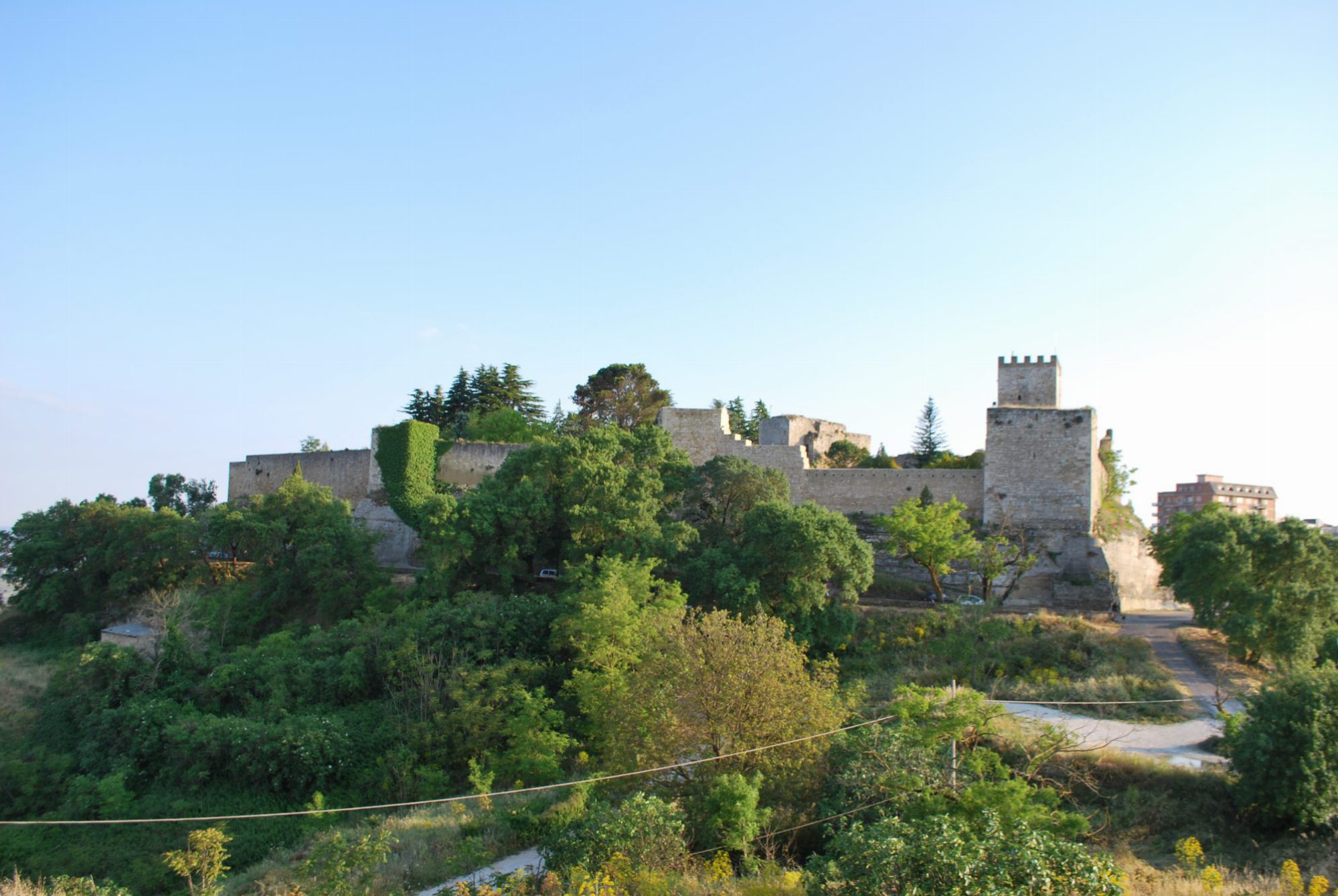 Castello_di_Lombardia